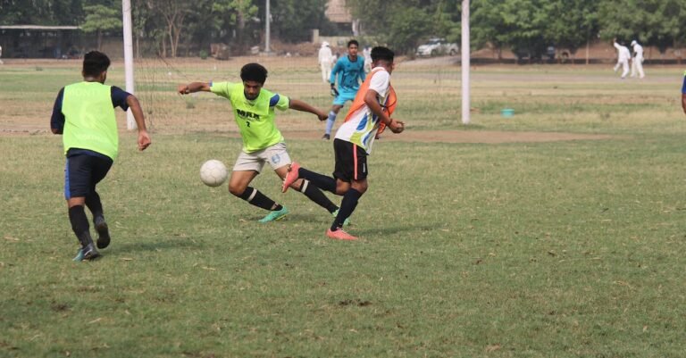 Looking For Soccer Tips? Keep Reading For Some Great Info!